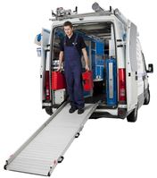 04_Uso de tarima de carga en furgoneta equipada por Syncro en México, Guadalajara